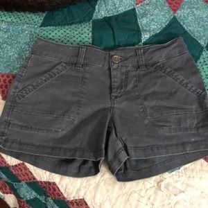 Union Bay Hip Hugging Shorts Size 5 Dark Grey
